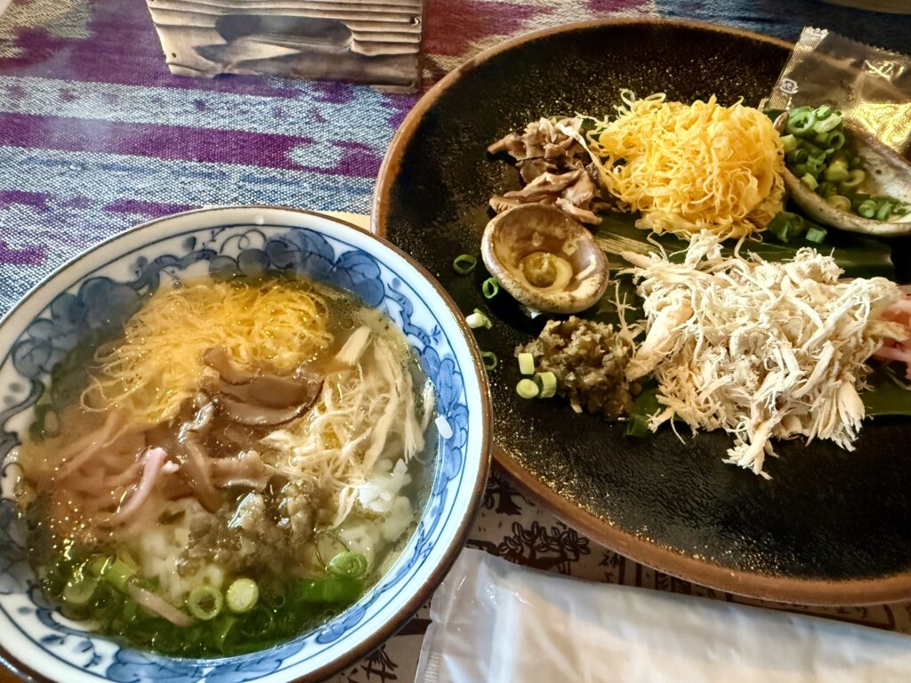 ばしゃ山村鶏飯