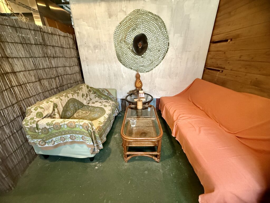 マンジュカ店内